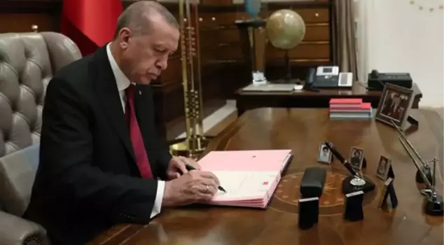 Erdoğan signed! Can Dizdar appointed as the Ambassador to Canada, 3 deputy directors were dismissed.