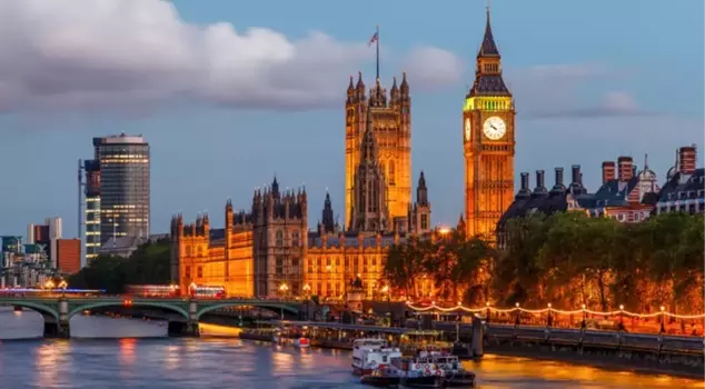 The Labour Party won the majority in the House of Commons and came to power in the United Kingdom.