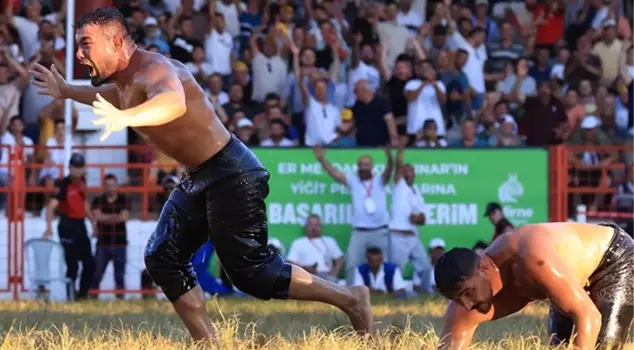 Yusuf Can Zeybek became the chief wrestler at the 663rd Historical Kırkpınar Oil Wrestling.