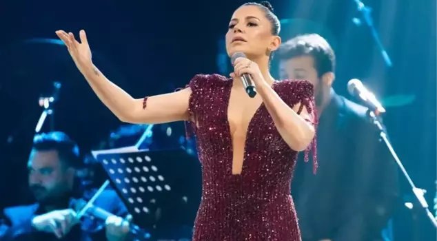 Statement from Merve Özbey's side, who was targeted by the Mayor for not attending the concert.