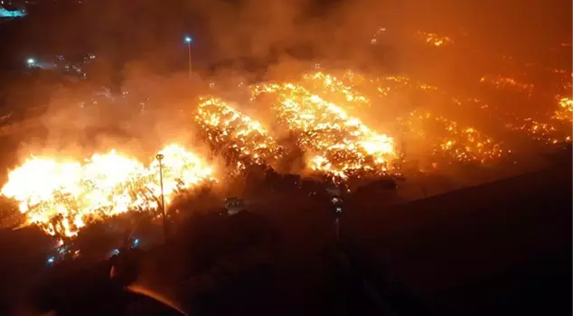 The fire that broke out in the paper factory in Aydın has not been extinguished for 1 day.