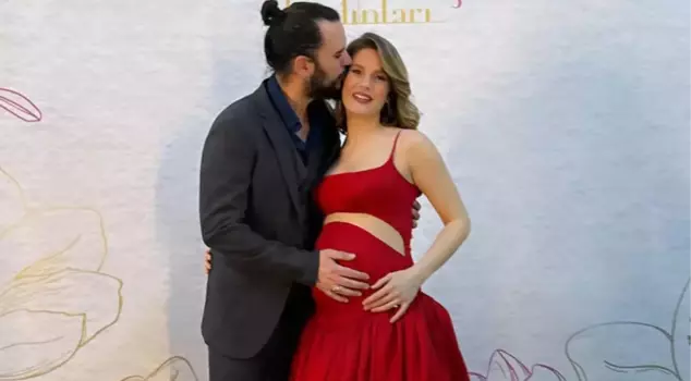 Famous actress Burcu Biricik has become a mother.