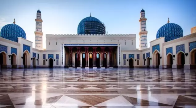 Four people were killed and many others were injured in an armed attack near a mosque in the capital city of Muscat, Oman.