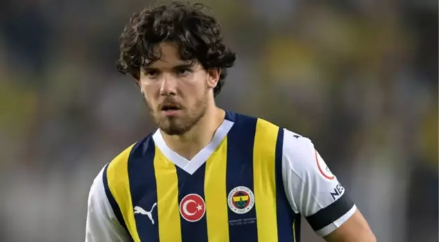 They easily gave up on their star football players! Juventus and Manchester United are competing for Ferdi Kadıoğlu.