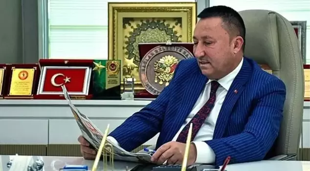 Former Mayor of Eski Bağlar, Hüseyin Beyoğlu, has been arrested.