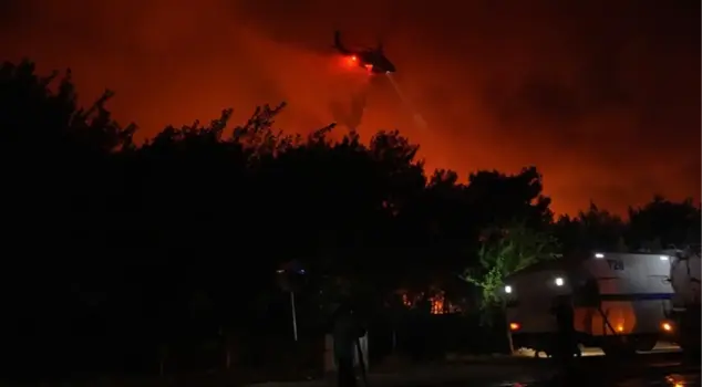 The flames in Izmir cannot be extinguished for hours! The evacuation of one neighborhood has begun.