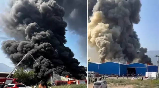 Fire at recycling factory in Bursa! Flames spread to 7 factories, houses evacuated as a precaution.