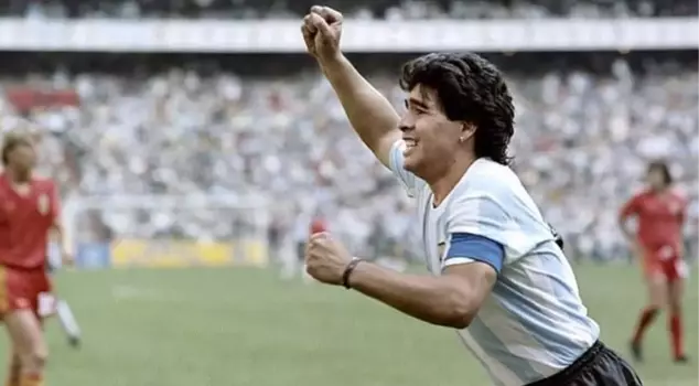 The jersey worn by Diego Maradona in the 1986 World Cup semi-final is going up for sale for 900 thousand pounds.