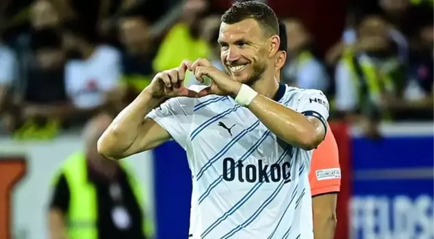 Everyone is talking about it! Edin Dzeko's historic hat-trick.