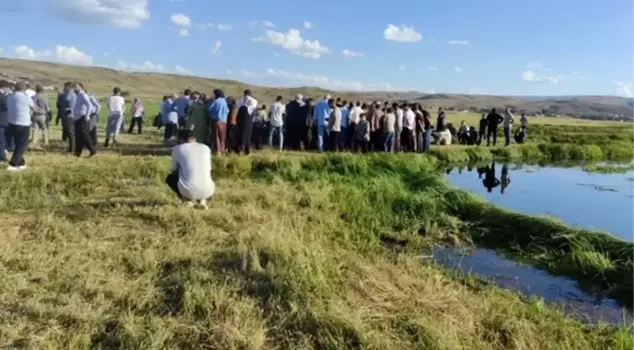 The twin brothers who entered the stream in Bingöl drowned and lost their lives.