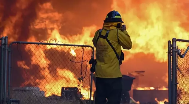 California's largest 4th forest fire in history: Over 400,000 acres turned to ashes.