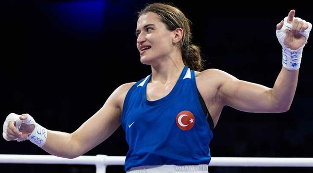 Another success in Paris! National boxer Esra Yıldız Kahraman, who advanced to the semi-finals, secured the medal.