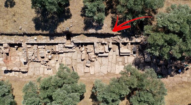 47 tombs, most of which belong to infants and children, were discovered in the ancient city!