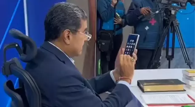 Maduro declares war on social media! First, he deleted WhatsApp, now he is imposing an access ban on X.