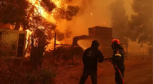 Turkey provides helicopter and aircraft support to Greece, which is fighting against forest fires.