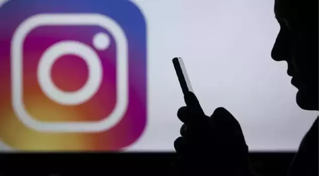 Social Media Crisis in AK Party! Instagram ban infuriates two ministers.