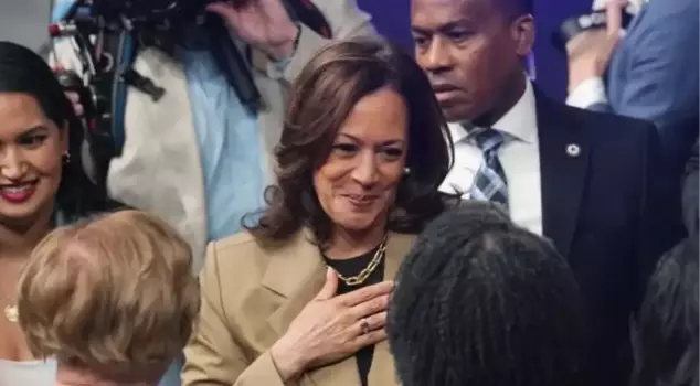 Kamala Harris' election team rearranged news headlines in favor of Harris without informing media organizations.