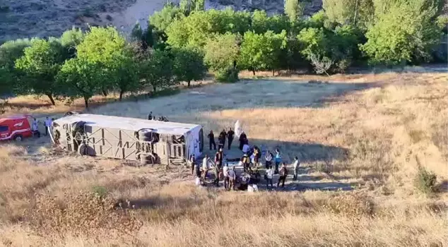 A passenger bus rolled off a cliff in Malatya: 22 injured.