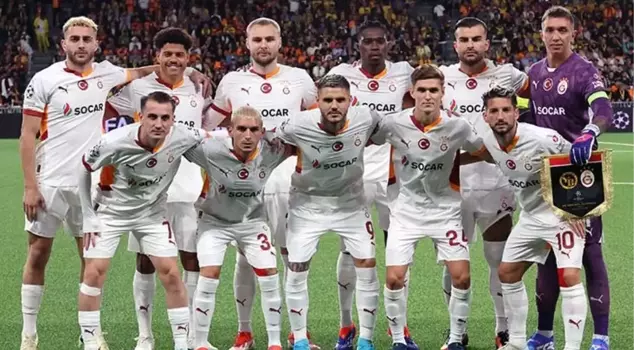 Injured Fernando Muslera did not come out for the second half of the Young Boys match.