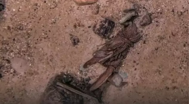 Underwater robots discovered a mysterious missing statue and railing in the wreckage of the Titanic.