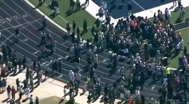 Armed attack at a high school in the USA! 4 people died, at least 30 people were injured.