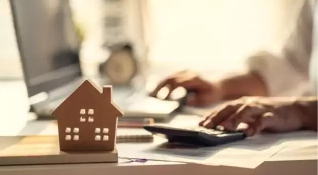 Mortgage interest rates continue to decline in the United States.
