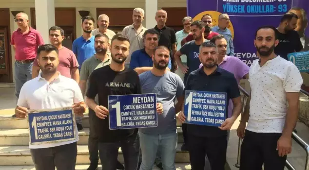 Dolmuş drivers in Adana staged a protest in front of the municipality: Our daily earnings have dropped to 700 TL!