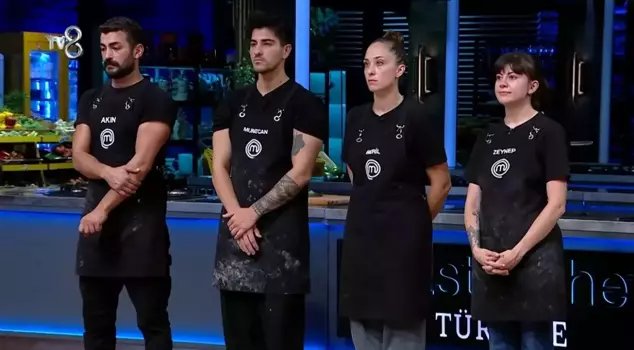 Elimination excitement in MasterChef Turkey! Zeynep bid farewell to the competition.