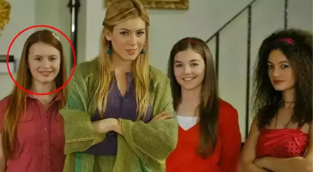 Selin from the series Selena sat down at the wedding table, Cansu Demirci.