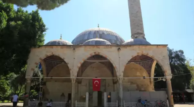 The neighborhood is fed up and tired! Addicts have taken over the historic mosque.