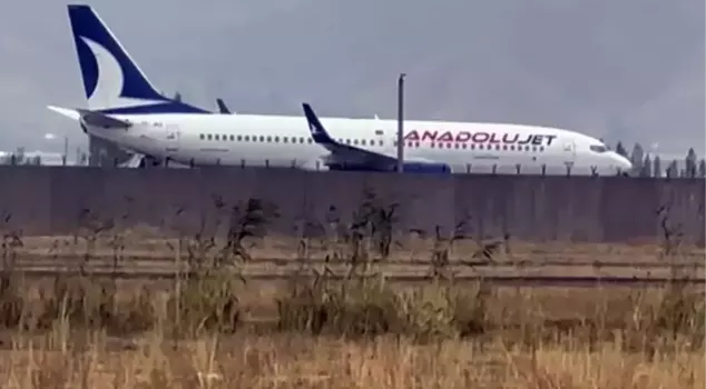 The plane operating the Ankara - Hakkari flight veered off the runway and got stuck in the mud.