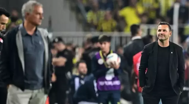 It's a snapshot like the summary of the derby! Everyone is talking about the look Okan Buruk gave to Mourinho.