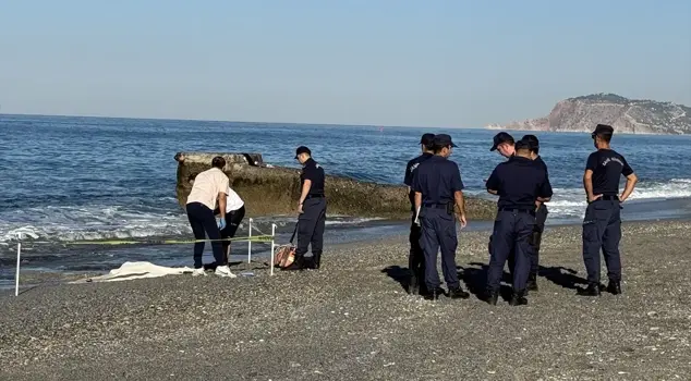 A male corpse was found on the beach in Antalya.