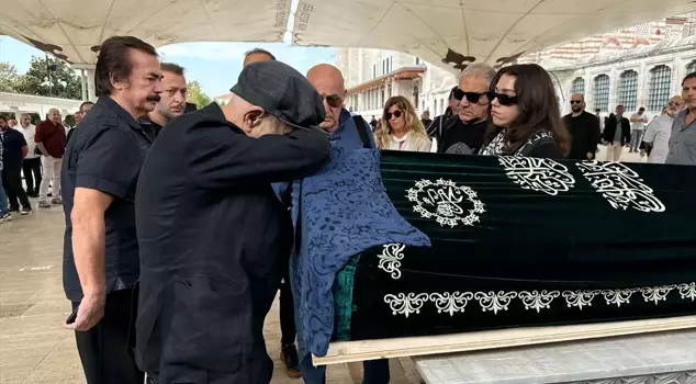 Mazhar Alanson's daughter, Melek Eda Alanson, was bid farewell on her final journey.