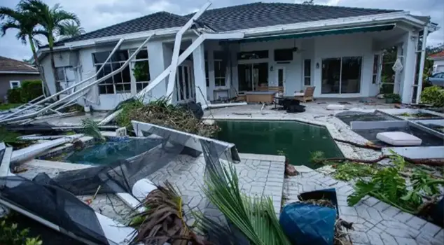 Hurricane Milton paralyzed life in Florida! 2 million people were left without electricity.