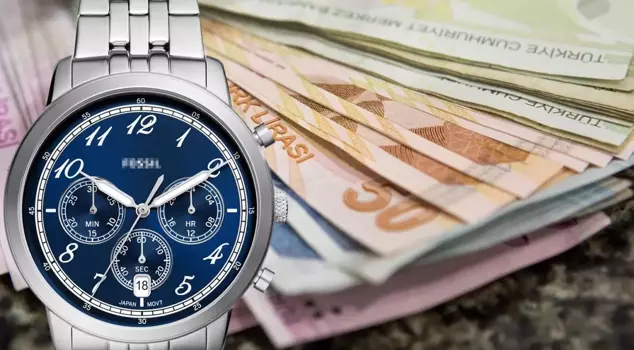 For wristwatches priced at 5,000 lira and above, a 20% special consumption tax (ÖTV) will be applied.