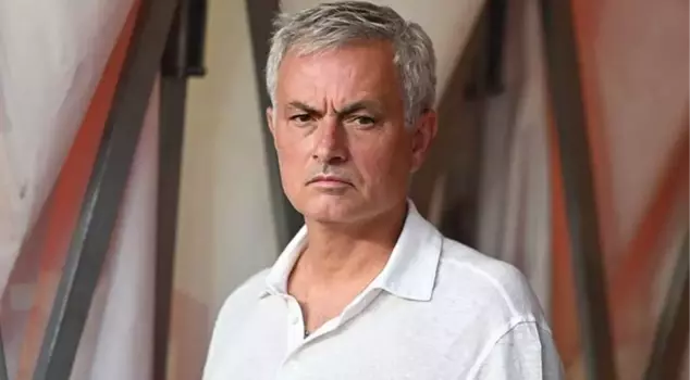 Jose Mourinho requested a raise from Fenerbahçe.