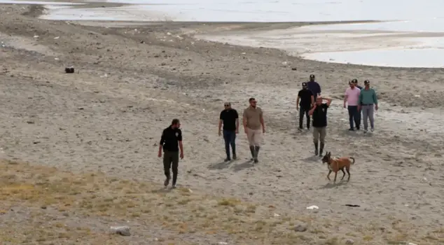 The search efforts for the missing Rojin have concentrated at one point.