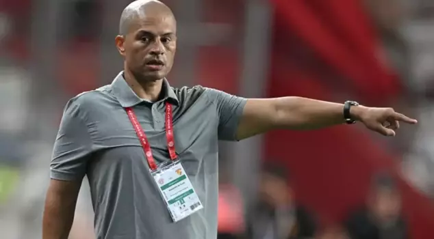 Alex de Souza was taken by surprise in the Galatasaray match.