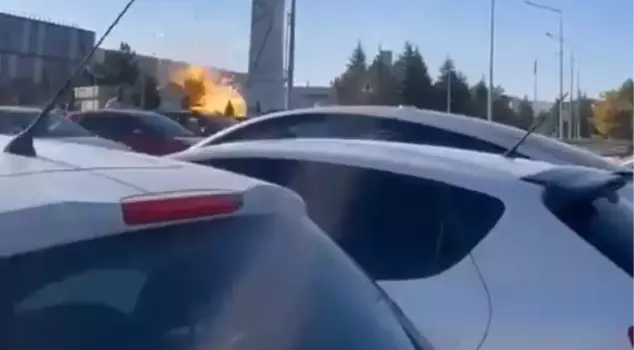 The moment of the explosion at TUSAŞ in Ankara captured on camera.