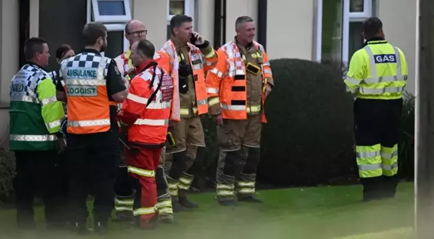 Suspected carbon monoxide poisoning in a care home in England: 3 dead, 7 injured.