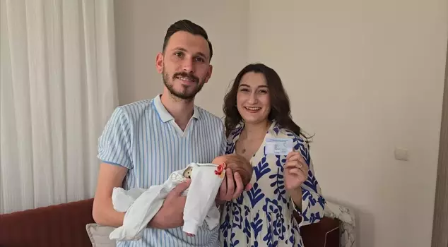 The Galatasaray fan father named his son after the former Fenerbahçe star.