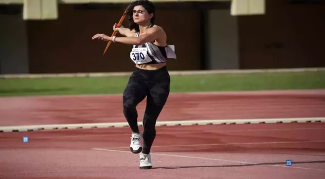 It has been confirmed that national athlete Selene Durna has committed suicide.