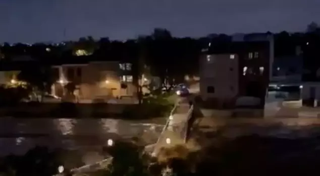 In Spain, floodwaters destroyed the giant bridge in 3 seconds.