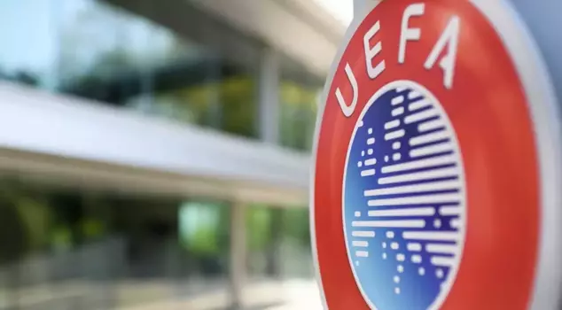 UEFA، بدأت تحقيقًا تأديبيًا بشأن اللاعب الدولي.