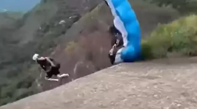 A paragliding instructor lost his life after crashing to the ground while jumping from the cliffs.