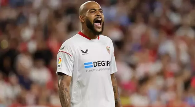 Former Galatasaray player Marcao caused a crisis in Spain.