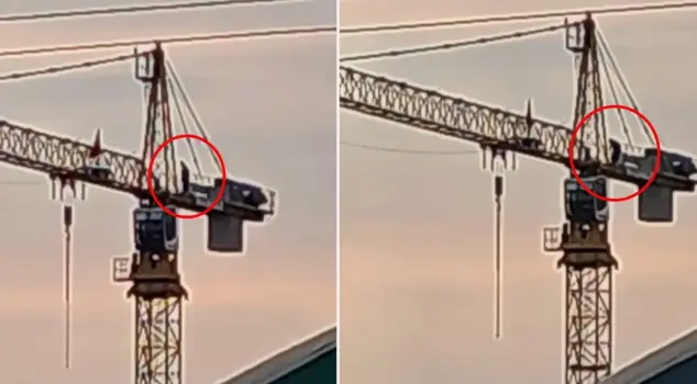 He prayed at a height of 60 meters on the crane.