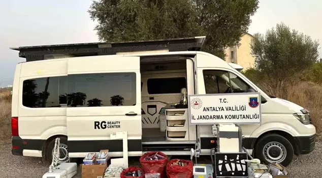 A fake doctor has set up an illegal and mobile aesthetic center in Antalya using a VIP vehicle.