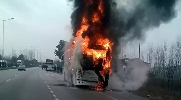 The bus that set off from Samsun was engulfed in flames, and the passengers narrowly escaped with their lives.